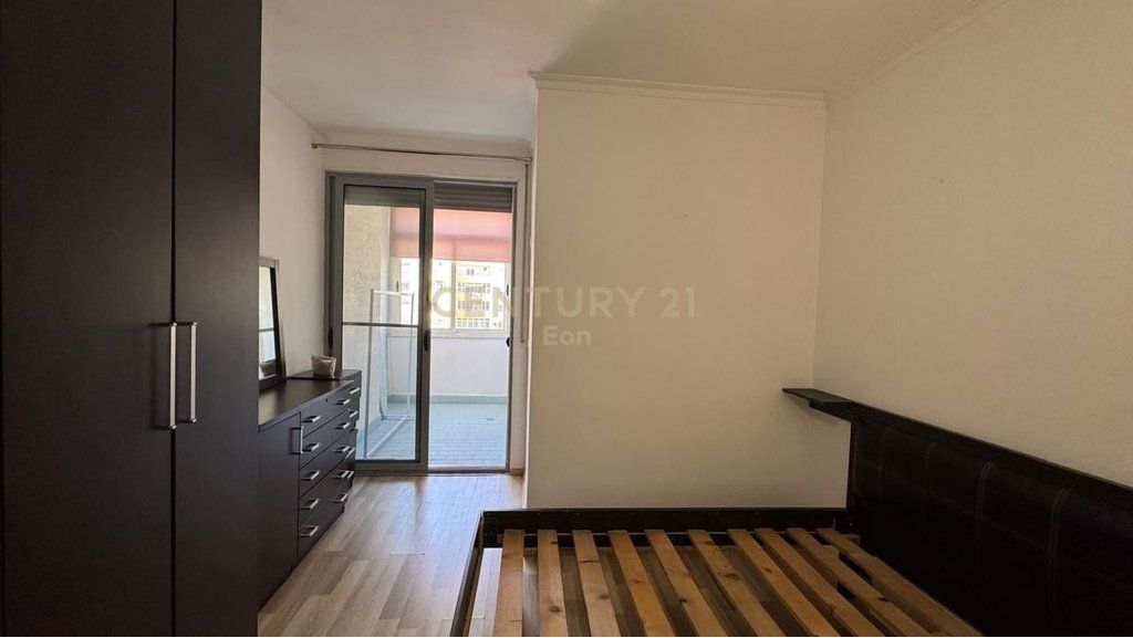 SHITET APARTAMENT 2+1+2 BALLKONE TE ISH-URT, DURRES !