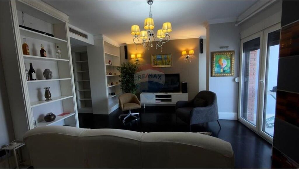 Appartamento 2+1 in affitto, Via A.Z.Cajupi, Bllok