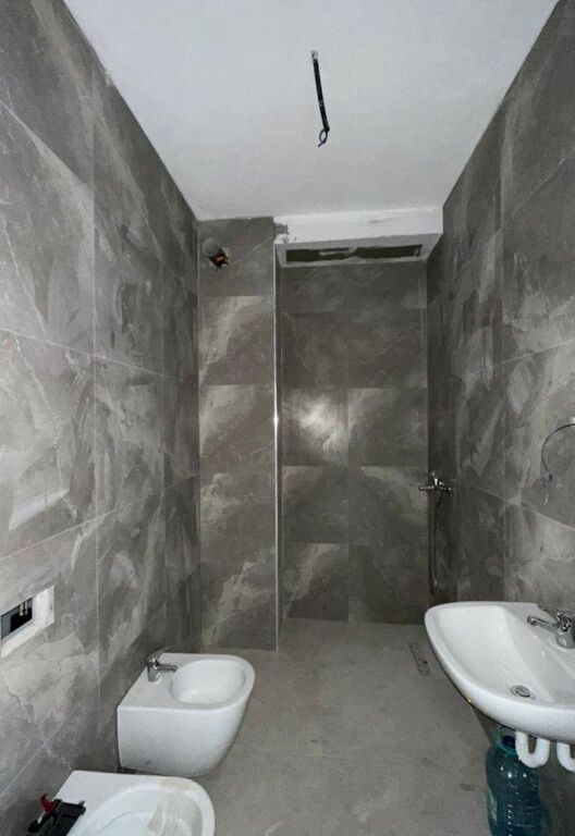 Shitet Apartament Garsoniere – Rezidenca Porta Tirana e Re, Sauk