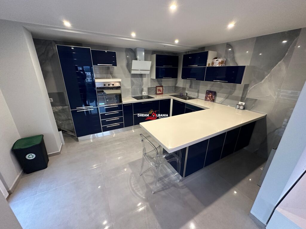 Penthouse ne Shitje tek Liqeni i Thate (ID 4131401)