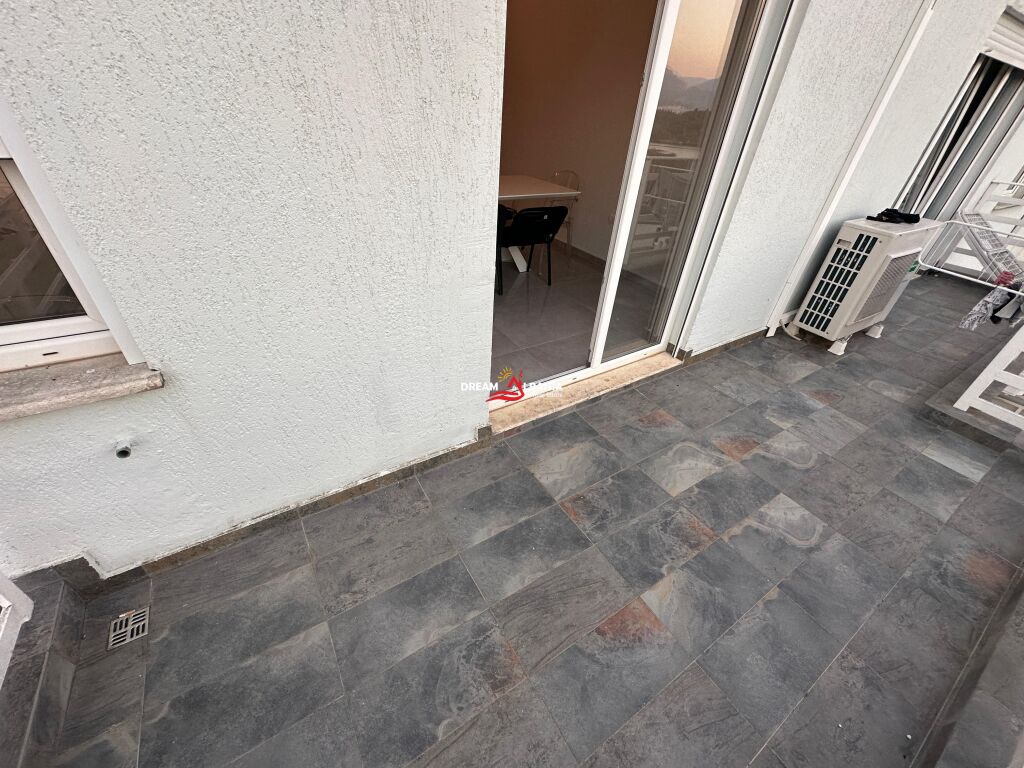 Penthouse ne Shitje tek Liqeni i Thate (ID 4131401)