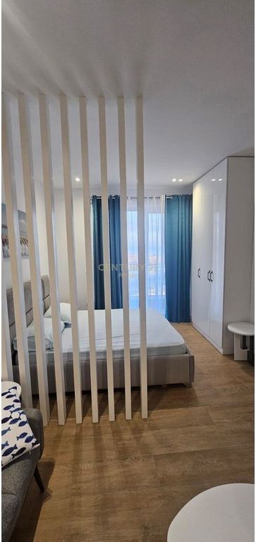 Shitet studio apartament ne Qerret!