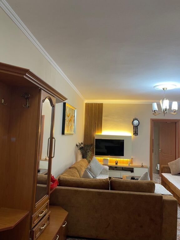 Jepet me qera Apartamenti 2+1+2 ballkone , Don Bosko prane Viva Market 600 mije leke