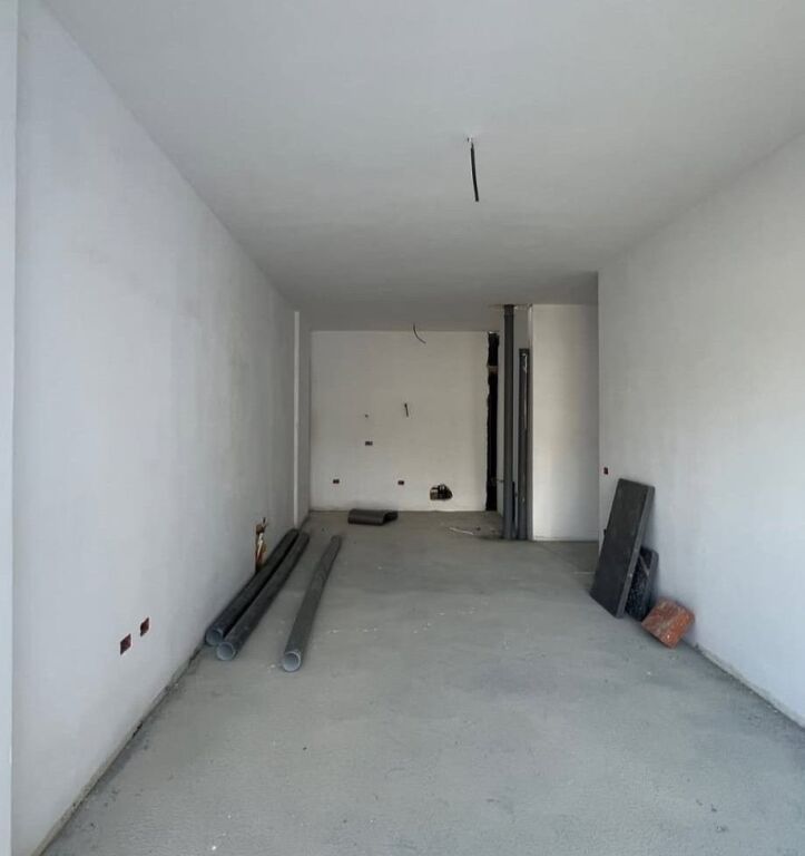 APPARTAMENTO 2+1+2 – COMUNE DI PARIGI