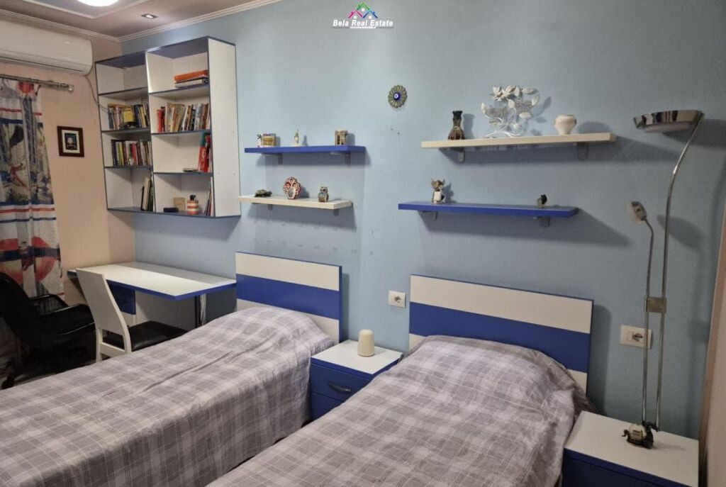 Appartamento In Affitto 2+1 Vicino Al Vecchio Mercato Elettrico (ID B221421) Tirana