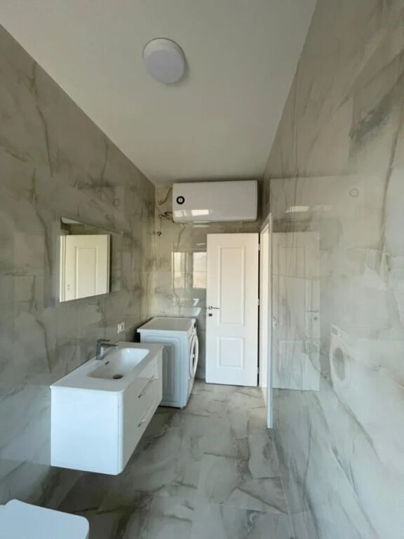 Qera | Apartament 1 + 1 | Rruga e Kavajës | 550 €/muaj