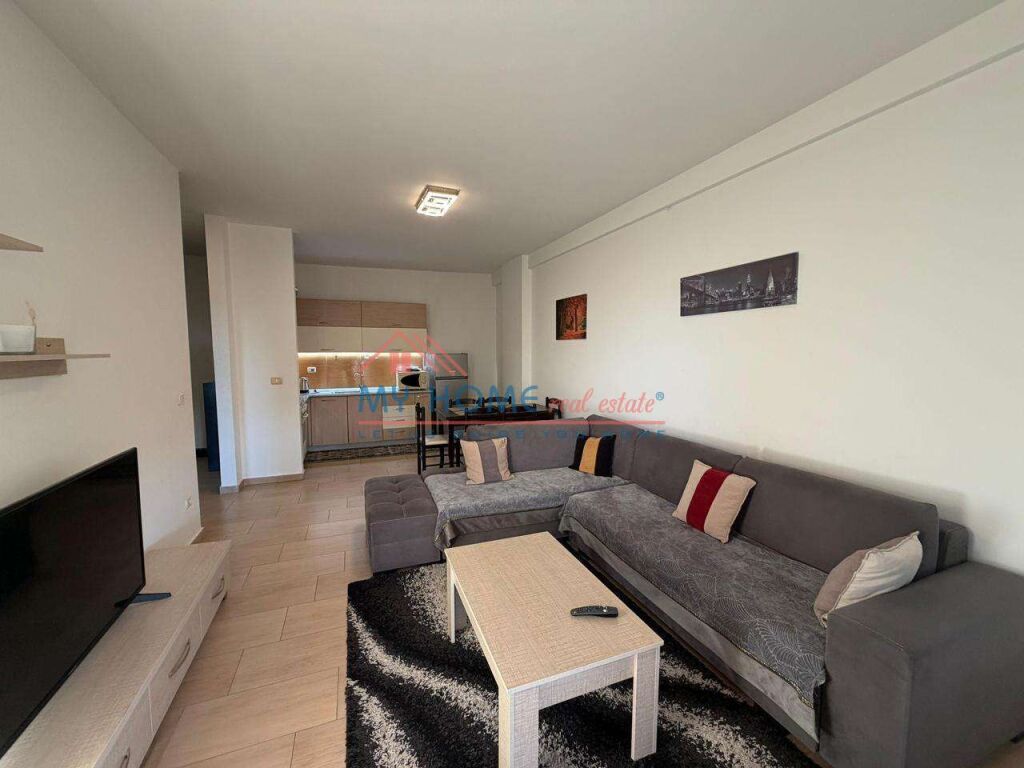 Apartament 1+1 me Qira tek Kopshti Botanik Tirane