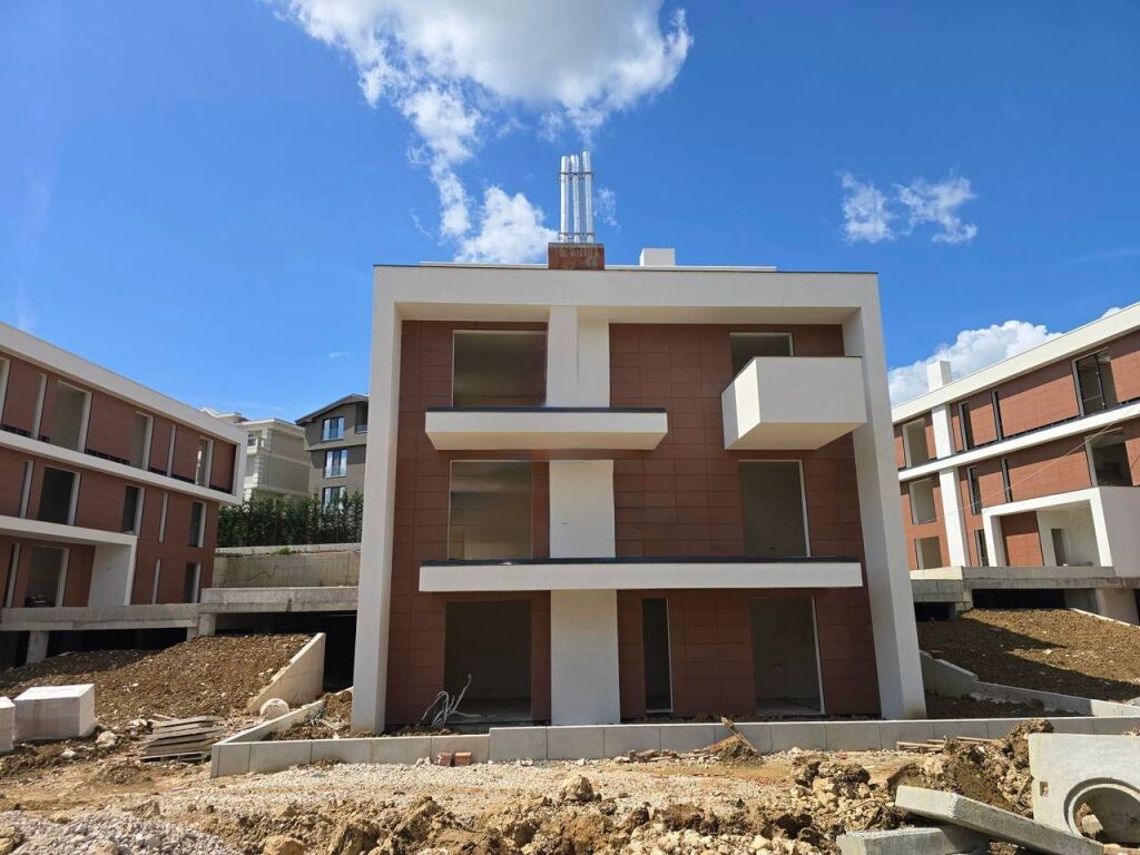 APARTAMENT 3+1+2/GARDEROBË NË SHITJE, TULIPAN RESIDENCE