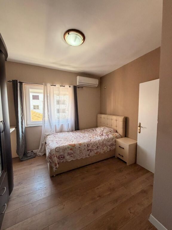 Apartament 2+1+2 me depo për shitje – Qendër, Durrës