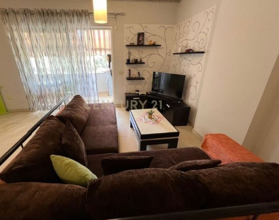 Apartament 2+1+2 me qera