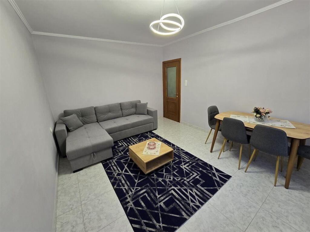 Affitto | Apartament 1 + 1 | Ali Demi | 600 €/mese