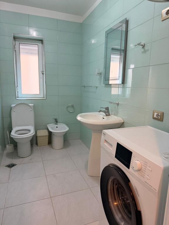 Apartament 2+1+2 me depo për shitje – Qendër, Durrës