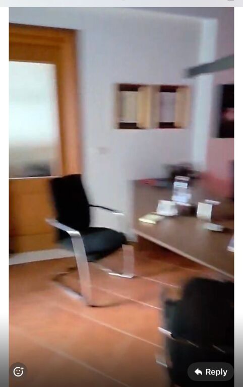 3+1, per ufficio, palazzo nuovo con ascensore, ex esposizione, 1 milione di lek