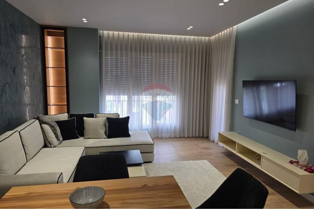 Apartment - For Rent - 4 Deshmoret Street, Tirana