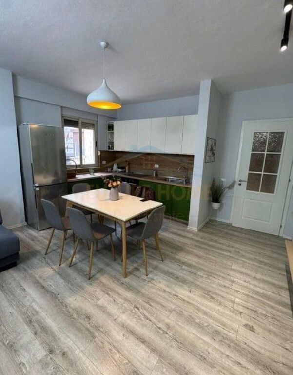 Rent, Apartment 3+1+2, Train Station, Tirana.