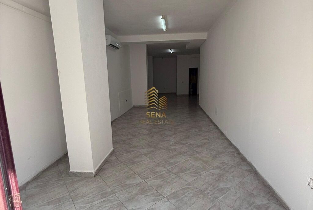 Qira, Ambient Biznesi, Rruga e Barrikadave, 40.000 Lek/Muaj