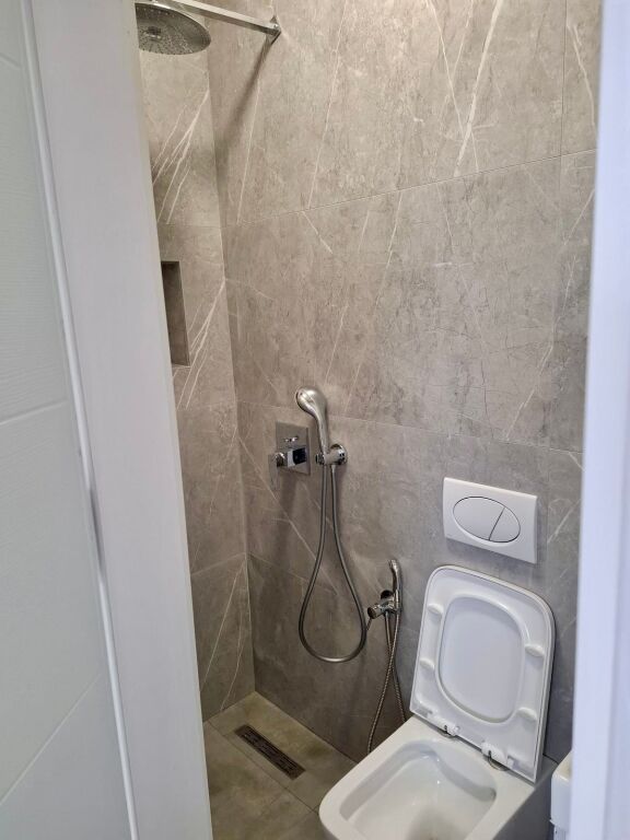 📣 QERA SUPER Apartament 2+1+2 Me Verande Dhe Parking 📍 Prane Shkolles Se Kuqe ✨