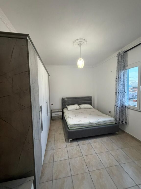 Jepet me qira apartament 1+1