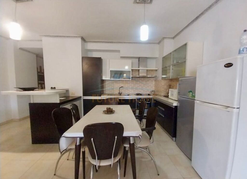 Qera, Apartament 2+1, Zogu i Zi, Tirane. 600 €