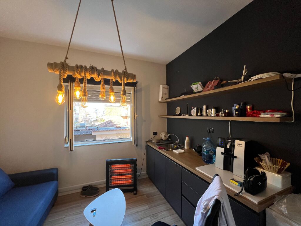 Shitet biznes tek Rrg Bardhyl