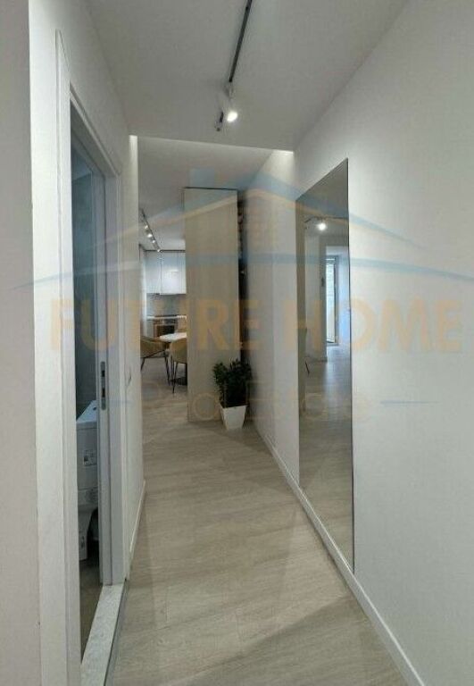 Qera, Apartament 1+1, Komuna e Parisit, Tiranë.