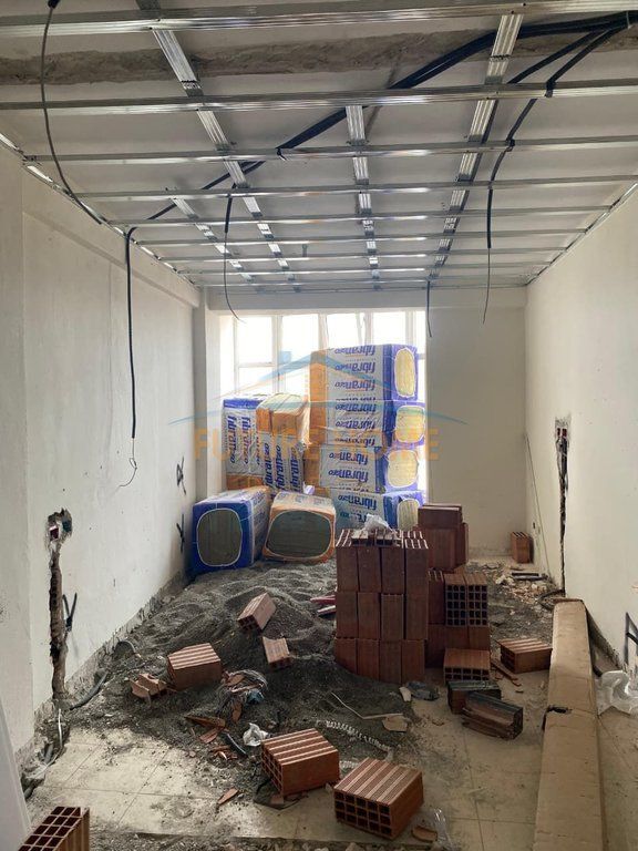 Shitet, Apartament 1+1, Unaza e re, Tiranë