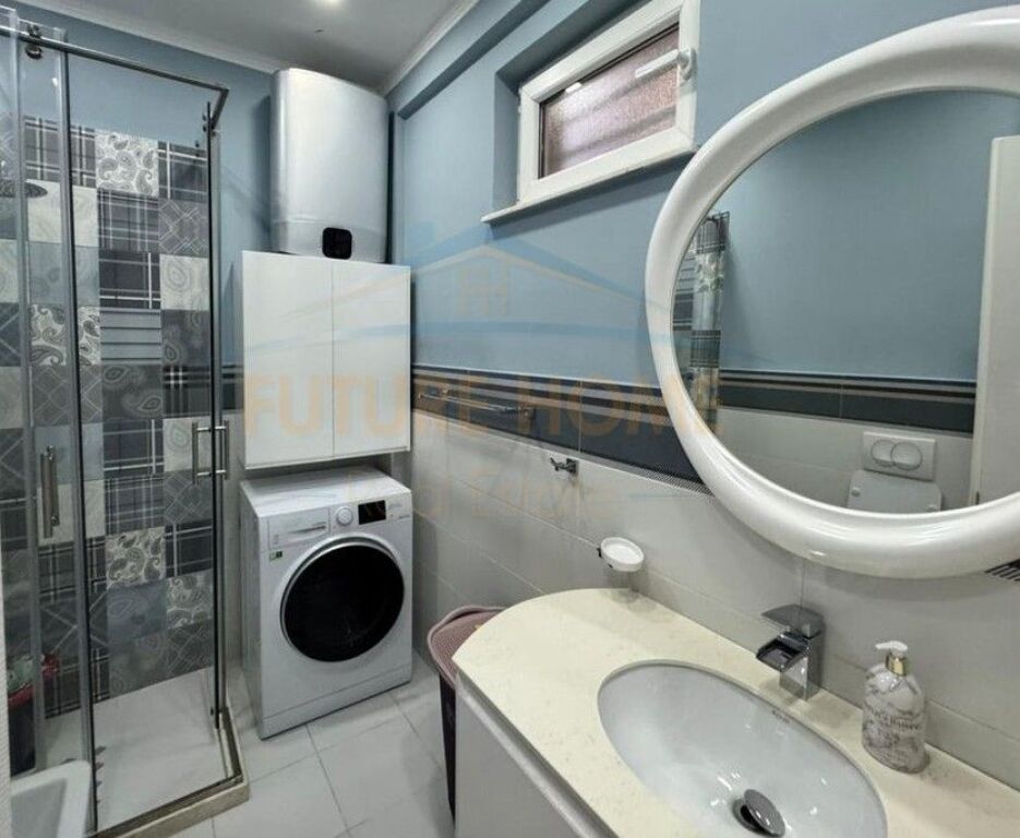 Shitet, Apartament 2+1+2, Kompleksi "FZ 2", Liqeni i Thatë.