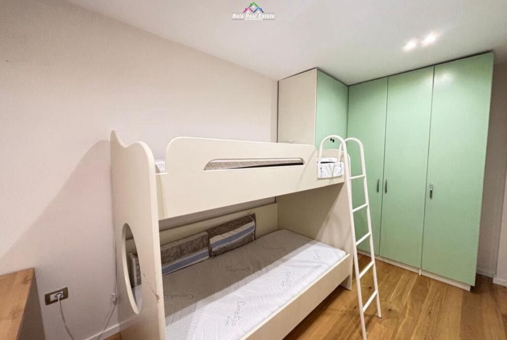 Appartamento 3+1 in affitto molto vicino al Centro, via Bardhyl