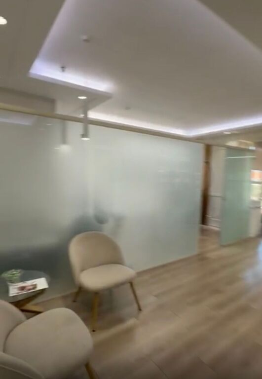 Shitet apartament 1+1 te Kompleksi Usluga te stacioni i Trenit