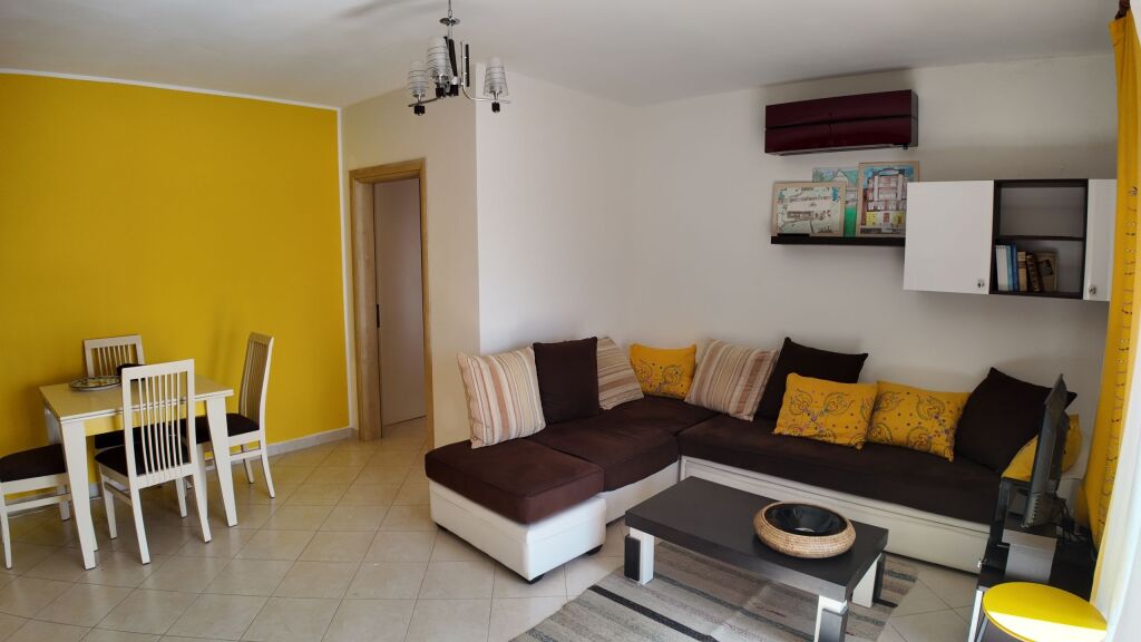 EXLUSIVE ! OKAZION ! Shesim 2+1+3 ballkone ne Vollga me pamje deti !