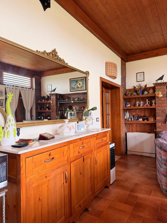 Shitet Vilë 3-Katëshe me Truall 1533m2 – Kavajë, Rruga Dytësore