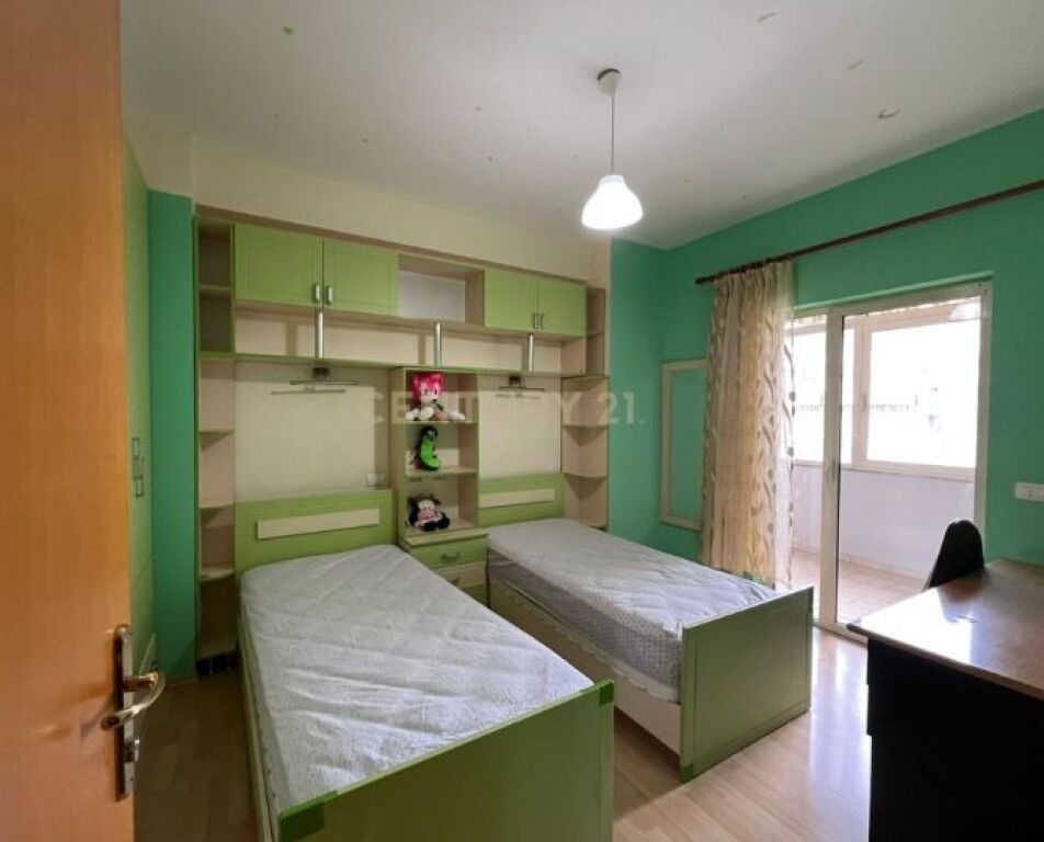 Apartament 2+1+2 me qera