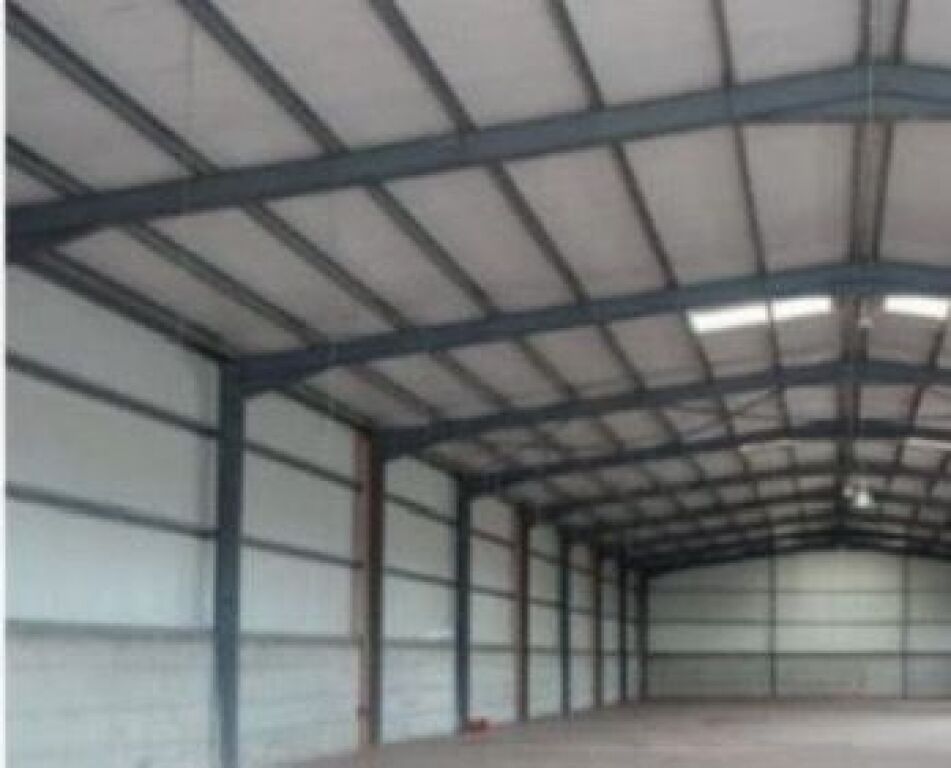 Kapanon Me Qera Fllake Rruge Kryesore