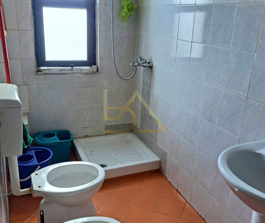 Shitet Apartament – Durrës, Lagjja 18