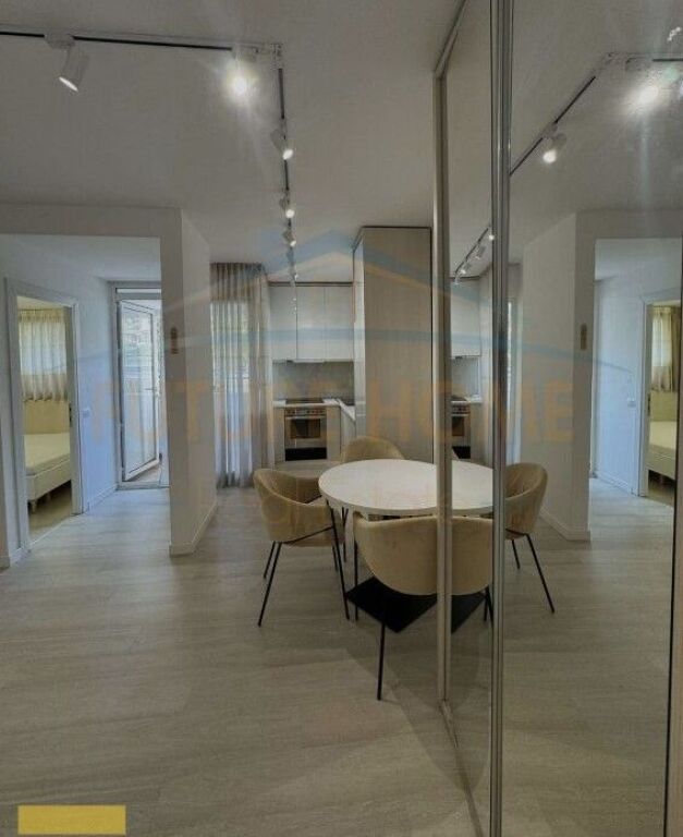 Affitto, Appartamento 1+1, Comune di Parigi, Tirana.