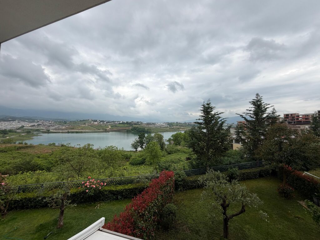 Vile me Qira tek Liqeni Farkes