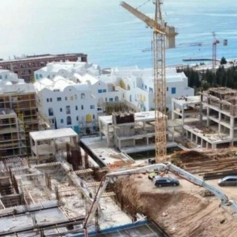 🏝️✨ Shitet Apartament 2+1 + Verandë – Square Village, Dhërmi ✨🏝️