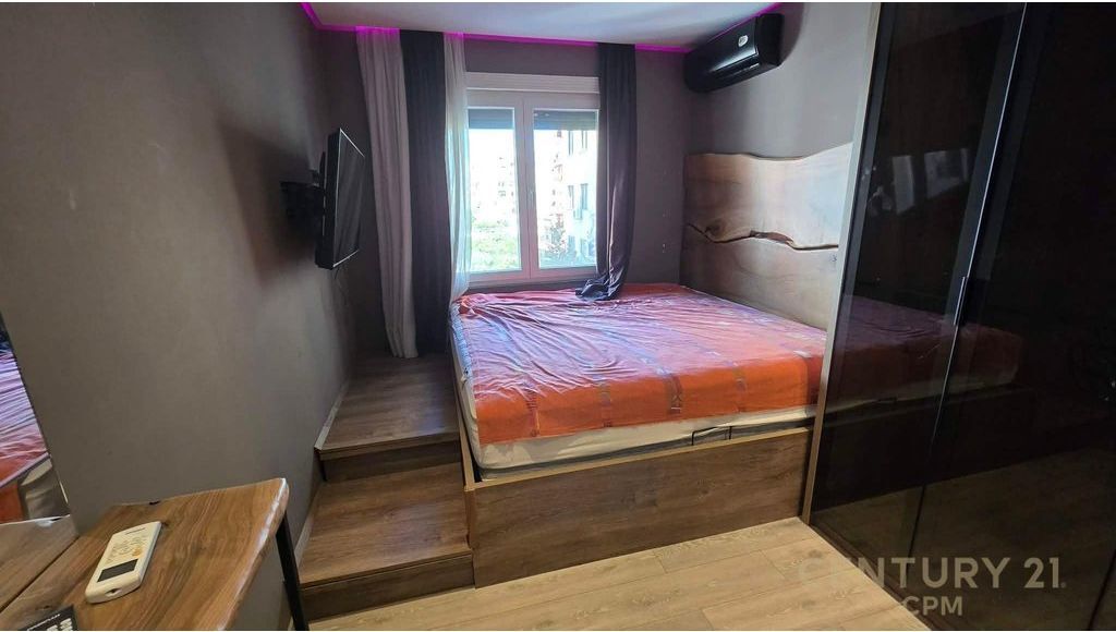 Apartament luksoz 2+1+2 oer shitje ne Astir