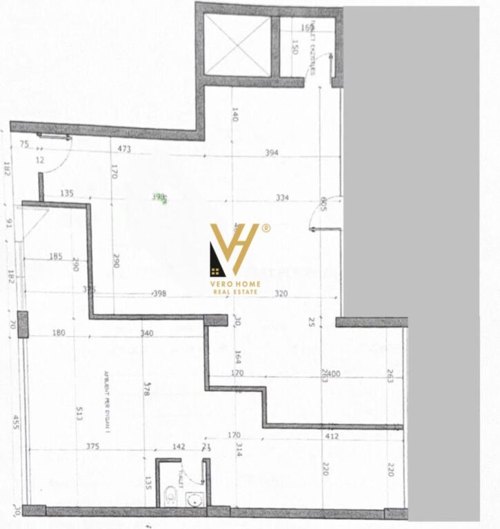 SHITET AMBIENT BIZNESI 200 M2 TE KODRA E DIELLIT 387.000 EURO