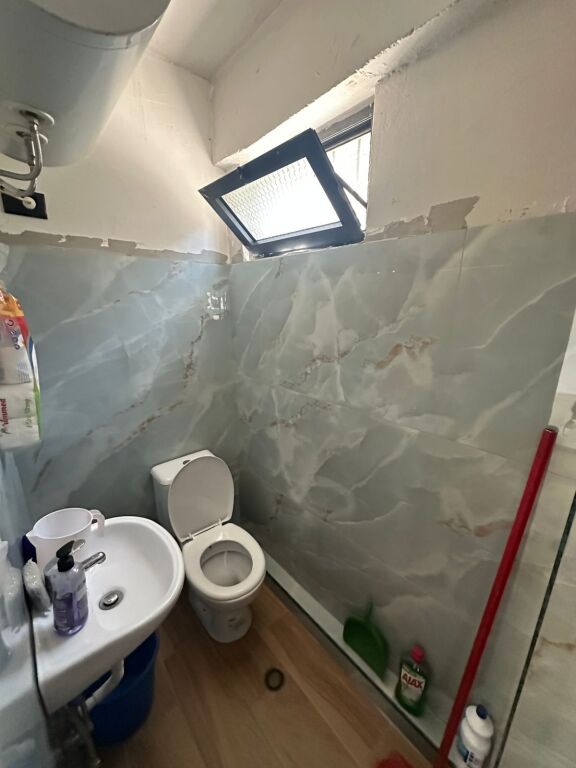 SHITET BAR - PICERI - LAGJA 16,DURRES - RRUGE KRYESORE