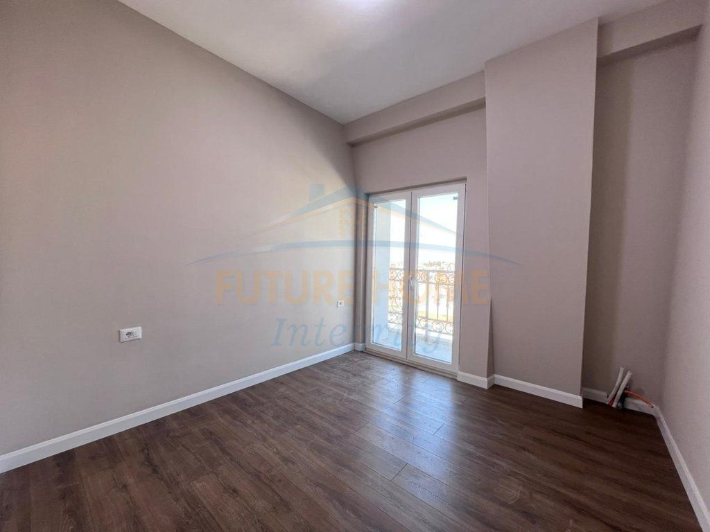 Shitet Apartament 1+1, Porta Tirana e Re, Sauk