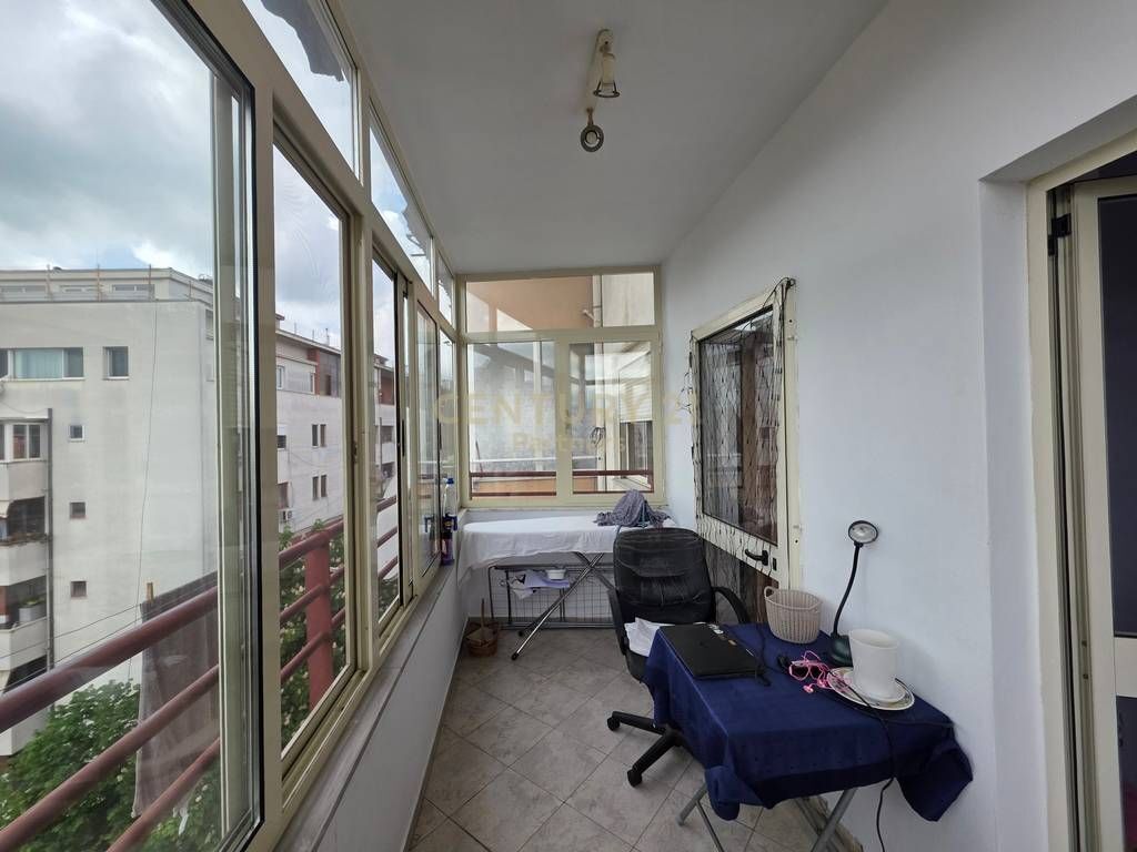 Apartament 2+1 per shitje te Rruga Irfan Tomini