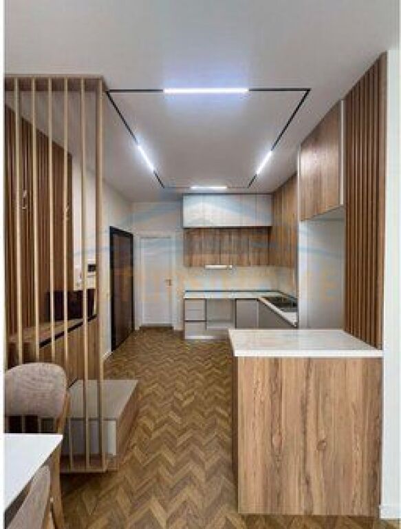 Shitet, Apartament 2+1, Unaza e Re, Tiranë.