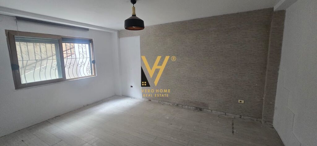 JEPET ZYRE 120 M2 ME QERA TE SHESHI WILLSON 850 EURO