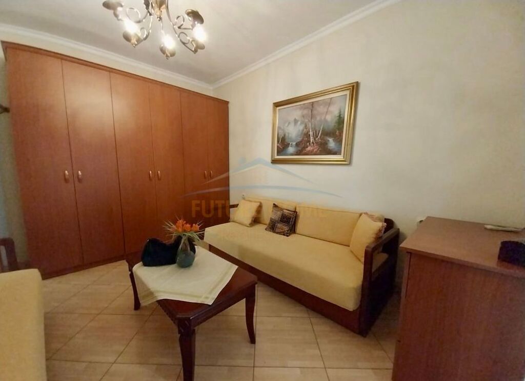Qera,Apartament 1+1 , Siri Kodra. 400 €