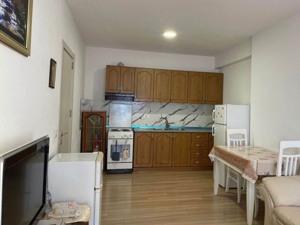 📌 Shitet Apartament 3+1+2 – Rruga 5 Maji