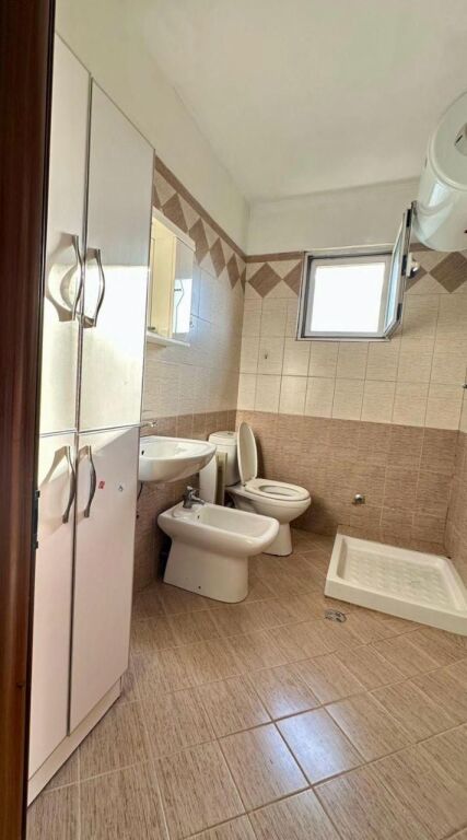 Appartamento in affitto 1+1 - 📍Laprake, vicino alla stazione di servizio Kupola 400 mila lek