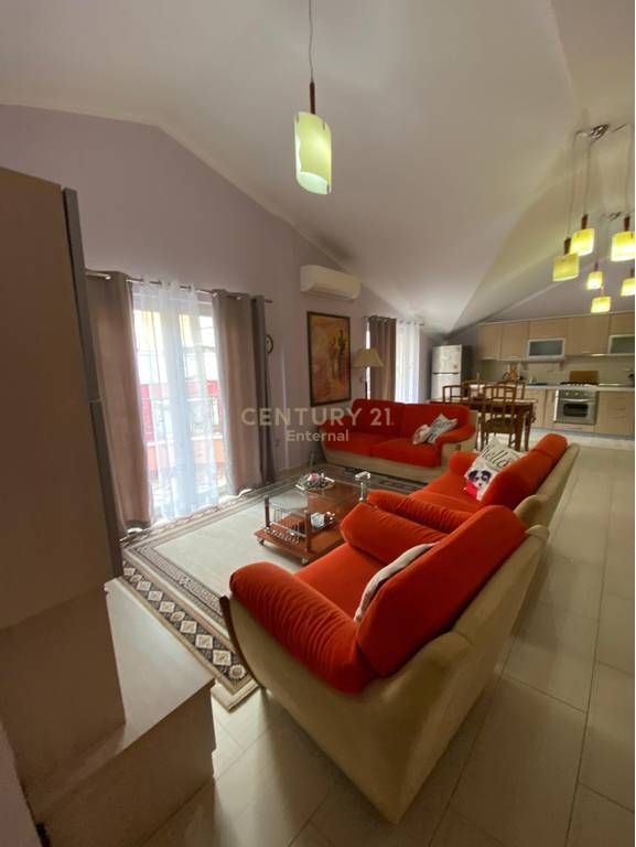 APARTAMENT 3+1+POST PARKIMI ME QIRA TEK KRISTAL CENTER