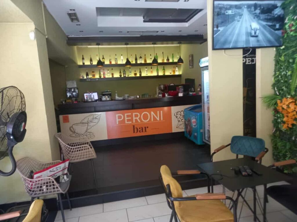 SHITET  LOKALI, TIRANE , Prane Qytet Studentit