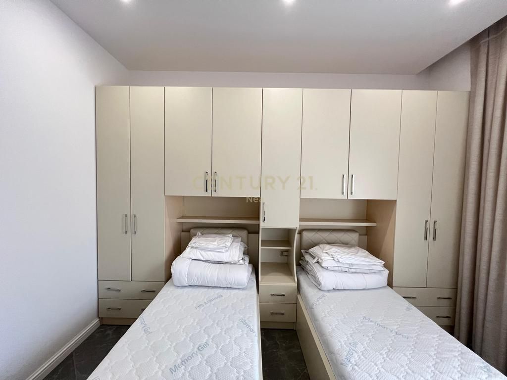 APARTAMENT 2+1+POST PARKIMI ME QIRA TE KOMPLEKSI DELIJORGJI